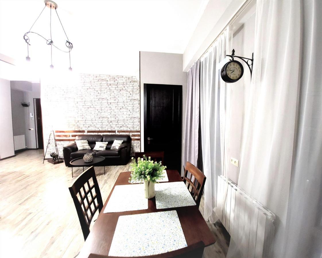 Avlabari Apartment - NEW ONE Tbilisi Bagian luar foto